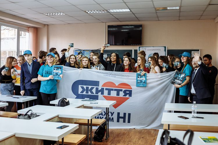 Students of the science club of the Department of Hygiene and Social Medicine gave a speech to schoolchildren of gymnasium N 14