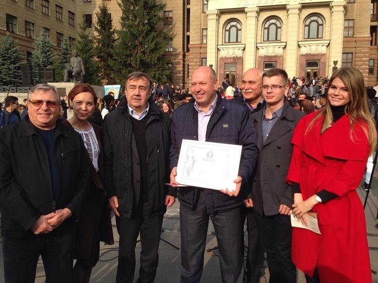 Студенти та викладачі медичного факультету – учасники масового виконання «Молитви за Україну»