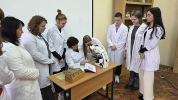 Заняття у патологоанатомічному музеї кафедри загальної та клінічної патології